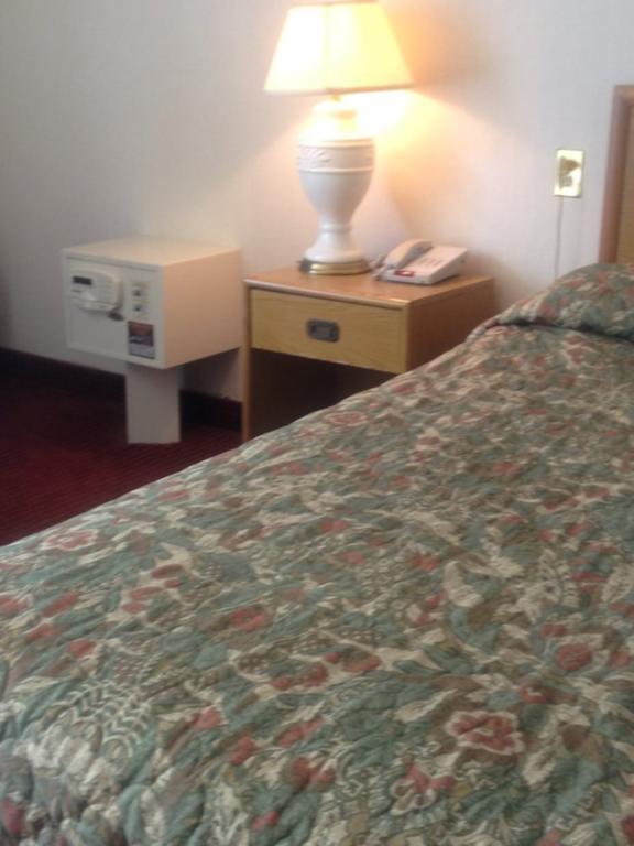 West Side Inn Kingsport Extérieur photo